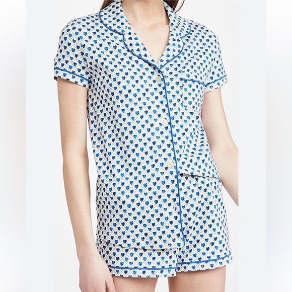 Roller Rabbit Other - Roller Rabbit quilted hearts pajama top